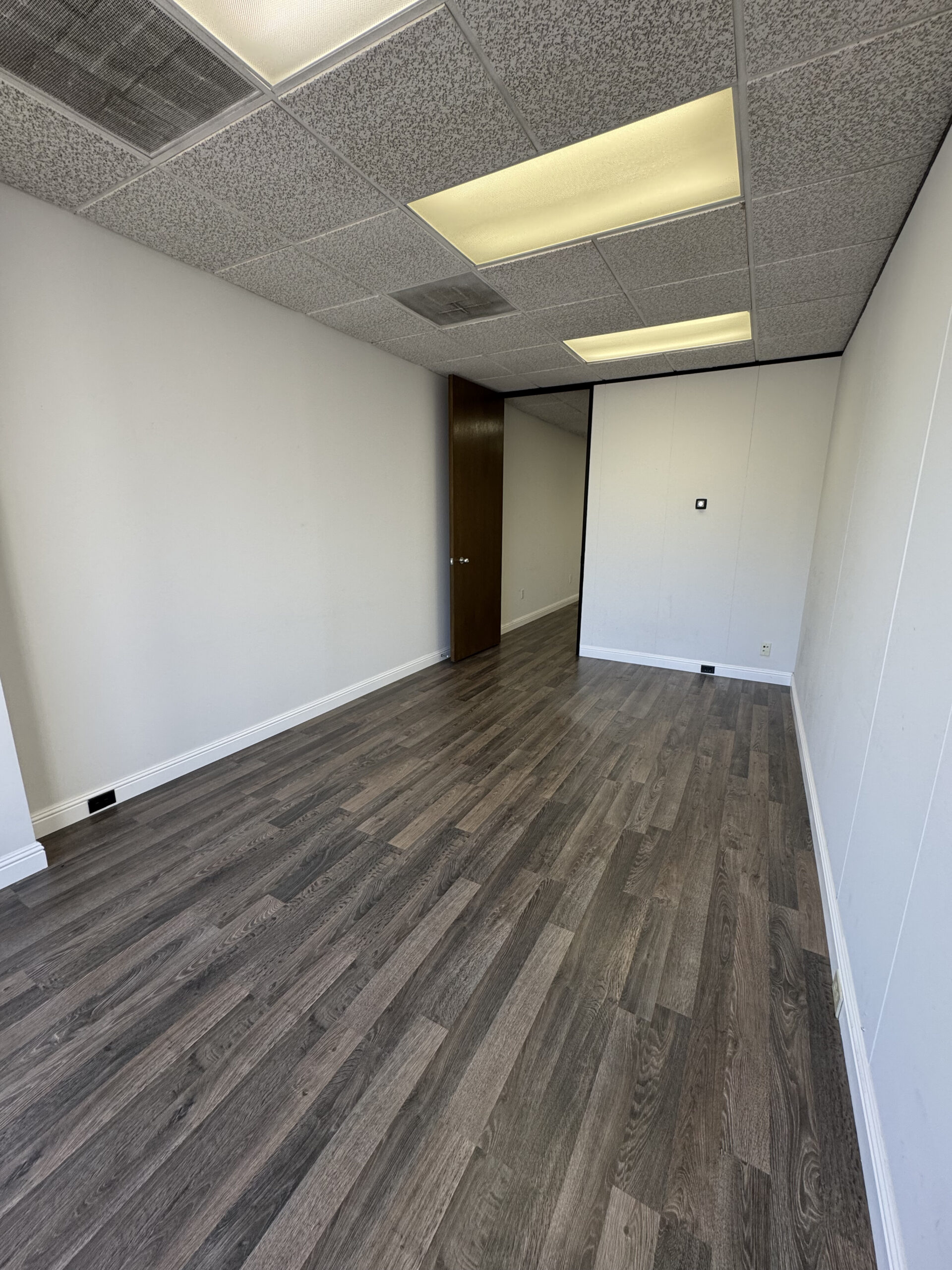Suite 404A office interior